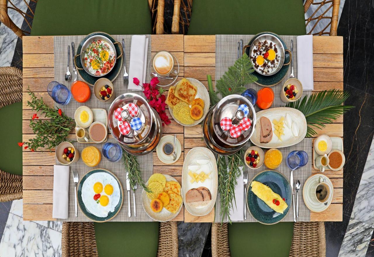 Hotel Jadali & Spa Marakéš Exteriér fotografie A typical breakfast table